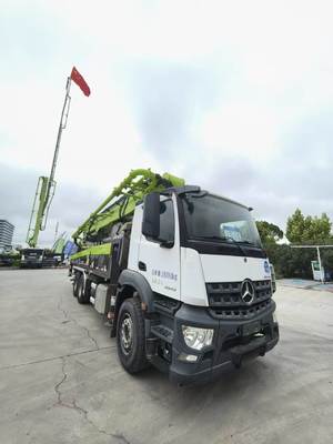 satın al 2023 Zoomlion ZLJ5353THBBE 52m Boom 5 Sections RZ Fold Used Concrete Pump Truck with Benz Chassis online manufacture