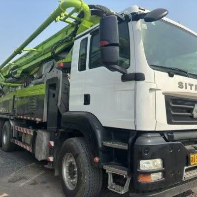 अच्छी कीमत सीट्रक चेसिस के साथ कंक्रीट पंप ट्रक प्रयुक्त मूल 2020 ज़ूमलियन 49 मीटर ऑनलाइन