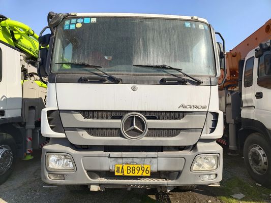Bom preço. Bomba de concreto verde Zoomlion Original Usada de 52 metros de 2013 com Benz on-line