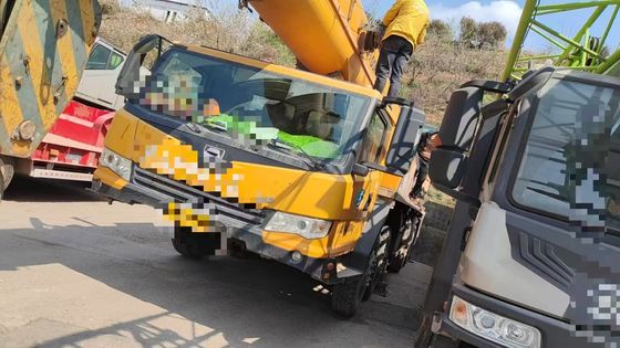 Bom preço. Equipamento de elevação de guindastes hidráulicos de 70 toneladas on-line