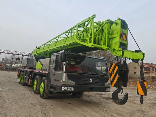 Máquina de elevação de caminhões usados 2012 Zoomlion 70t 70 toneladas